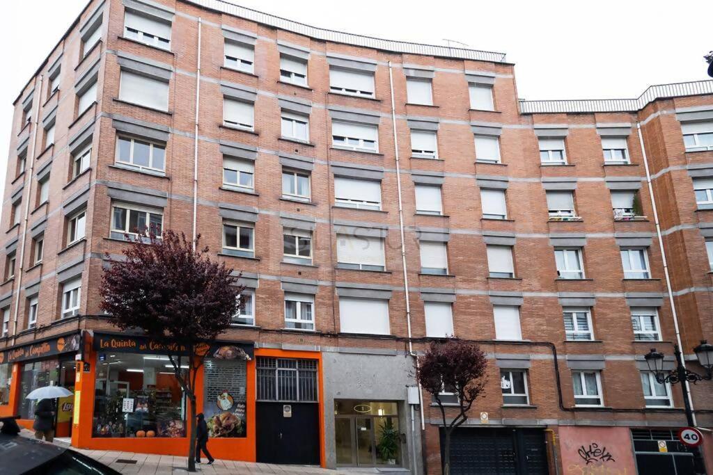 Juan Escalante By Silastur Oviedo